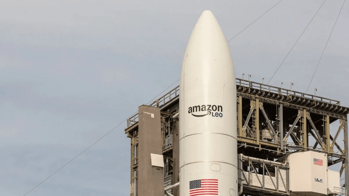 Amazon Buys Globalstar for $11.57 Billion to Take On Elon Musk’s Starlink