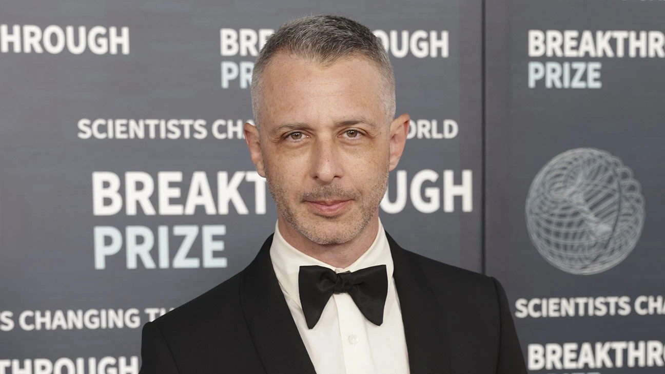 Jeremy Strong as Zuckerberg
