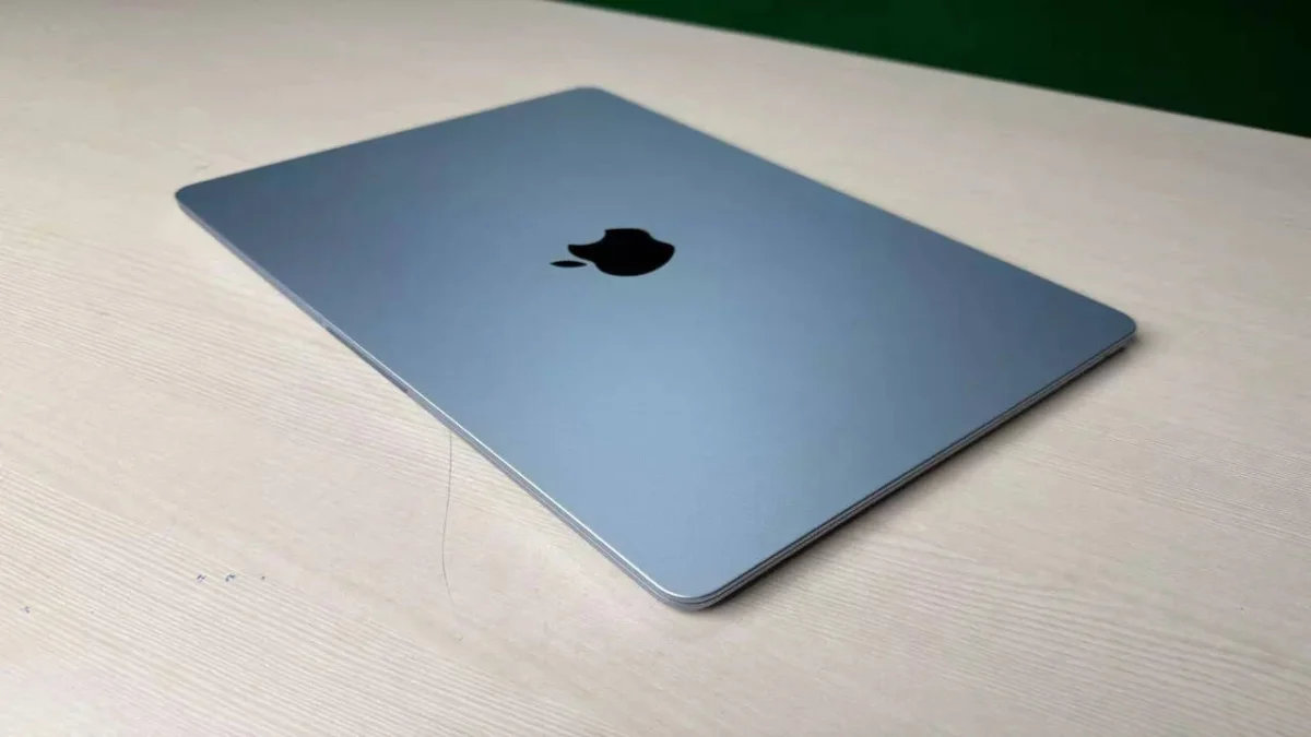 AI Apple security vulnerabilities bug bounty